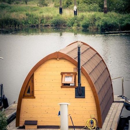 Schwimmpod An Der Peene Anklam Exteriör bild