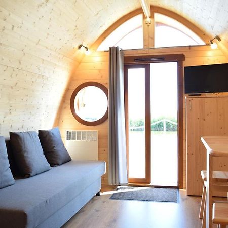 Schwimmpod An Der Peene Anklam Exteriör bild