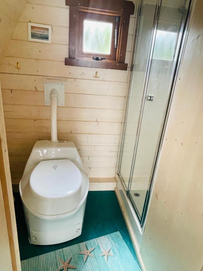 Schwimmpod An Der Peene Anklam Exteriör bild